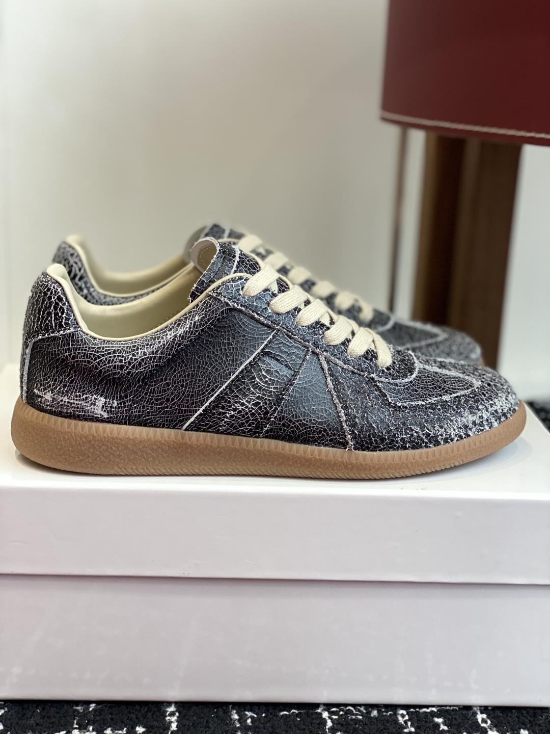 代购级
MaisonMargiela MM6 马吉拉 情侣款 喷墨 涂鸦 帆布 德训鞋 休闲 运动鞋

