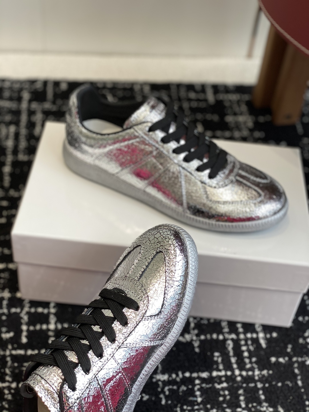 代购级
MaisonMargiela MM6 马吉拉 情侣款 喷墨 涂鸦 帆布 德训鞋 休闲 运动鞋