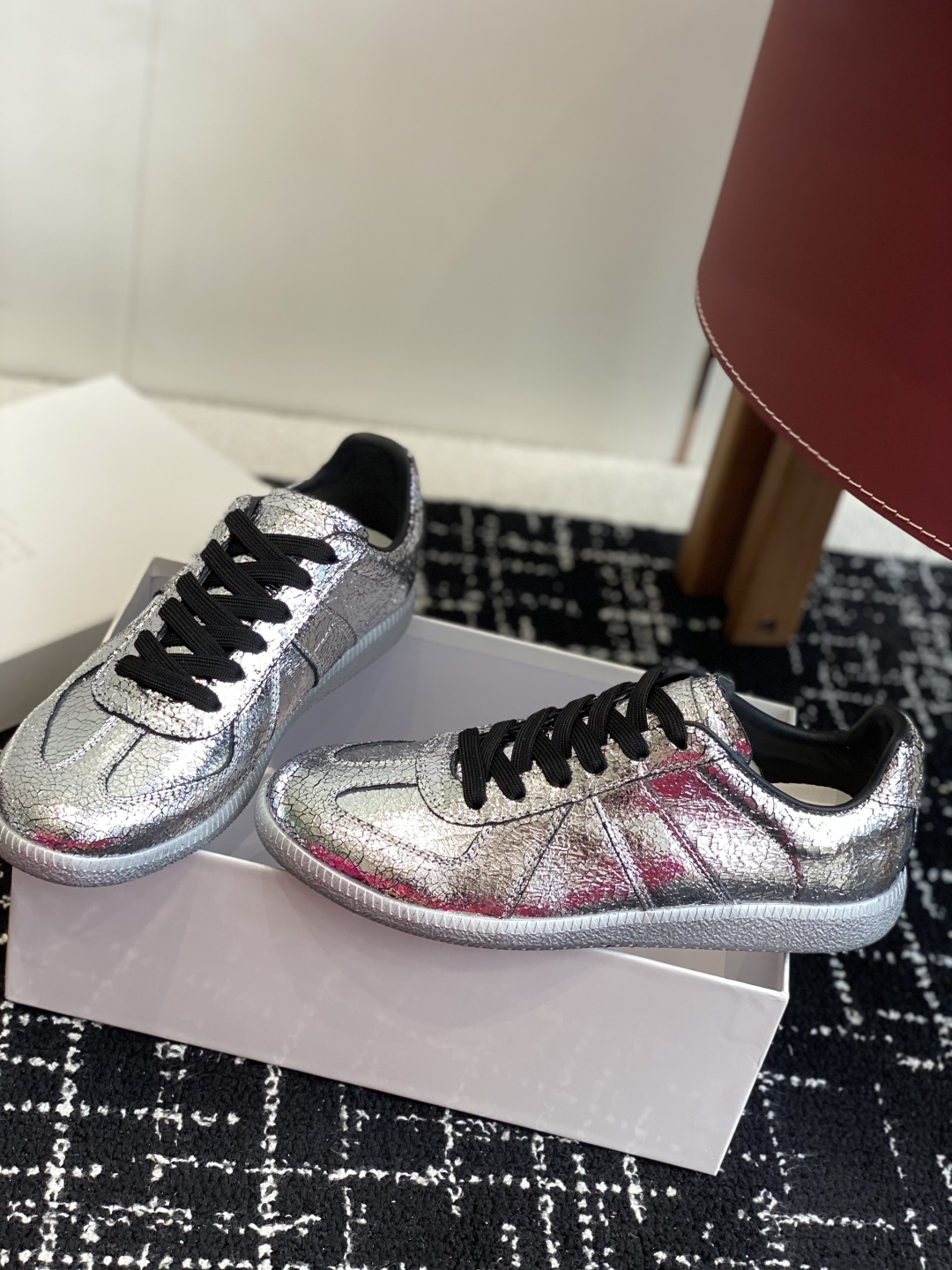 代购级
MaisonMargiela MM6 马吉拉 情侣款 喷墨 涂鸦 帆布 德训鞋 休闲 运动鞋