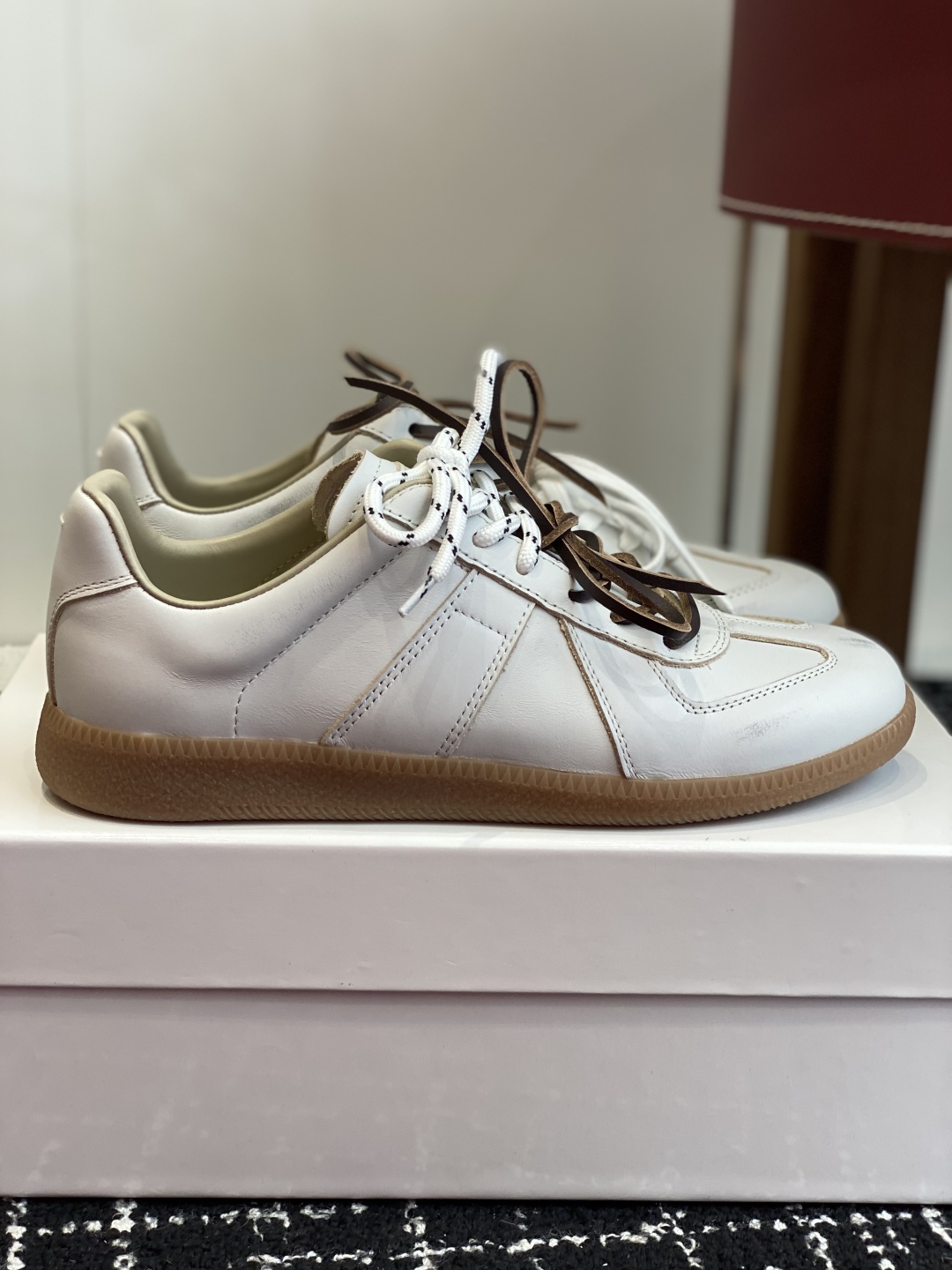 代购级
MaisonMargiela MM6 马吉拉 情侣款 喷墨 涂鸦 帆布 德训鞋 休闲 运动鞋

