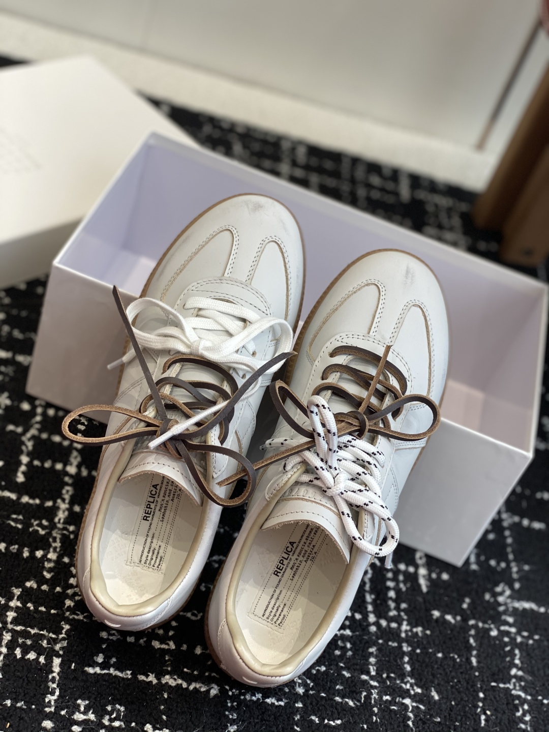 代购级
MaisonMargiela MM6 马吉拉 情侣款 喷墨 涂鸦 帆布 德训鞋 休闲 运动鞋

