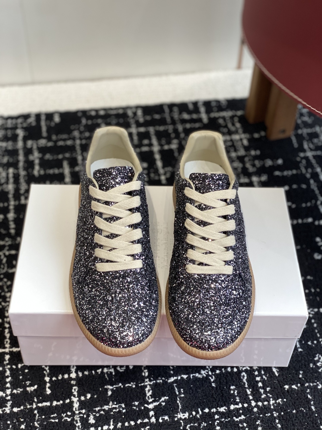 代购级
MaisonMargiela MM6 马吉拉 情侣款 喷墨 涂鸦 帆布 德训鞋 休闲 运动鞋