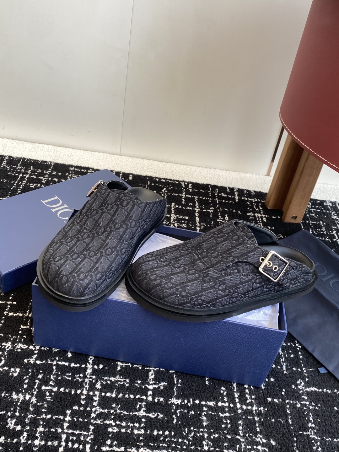 代购级
Dior  25ss 春夏最新款  男士超轻发泡大底 包头拖鞋

夏威夷沙滩运动拖鞋 Angel