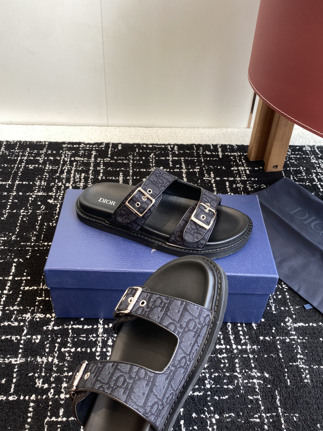代购级
Dior  25ss 春夏最新款  男士超轻发泡大底 凉拖

夏威夷沙滩运动拖鞋 Angelab