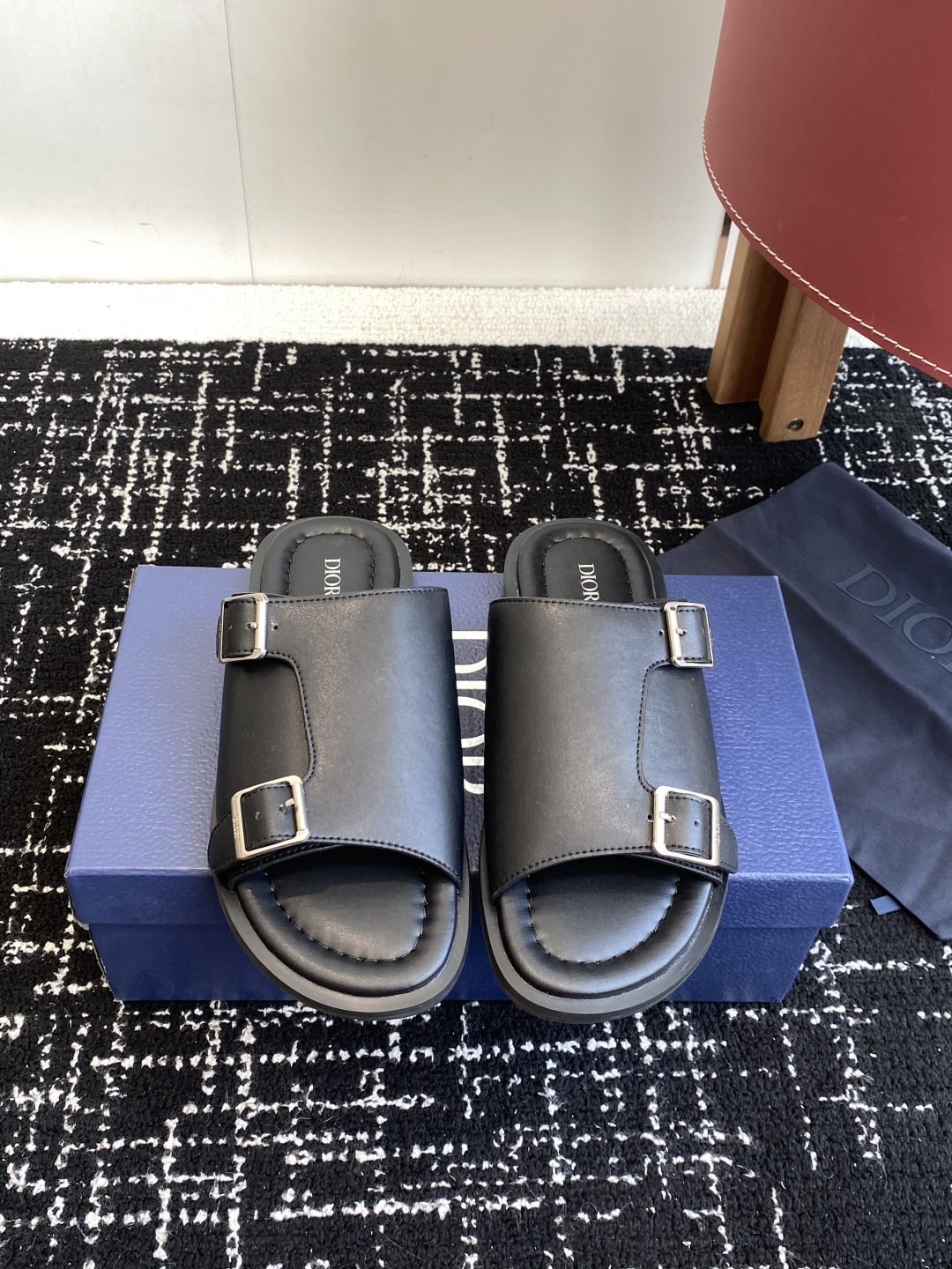 代购级
Dior  25ss 春夏最新款  男士超轻发泡大底 凉拖

夏威夷沙滩运动拖鞋 Angelab