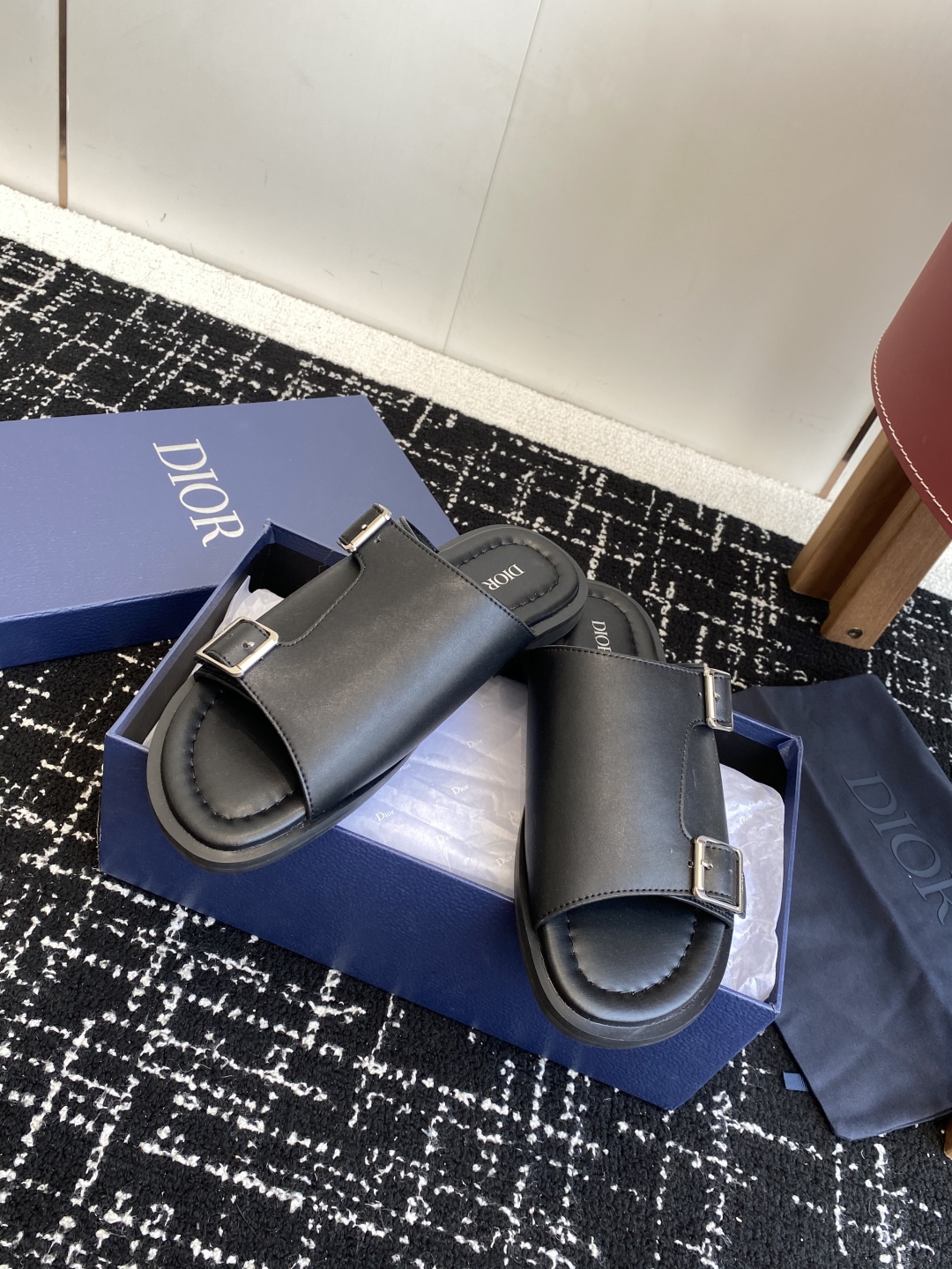 代购级
Dior  25ss 春夏最新款  男士超轻发泡大底 凉拖

夏威夷沙滩运动拖鞋 Angelab