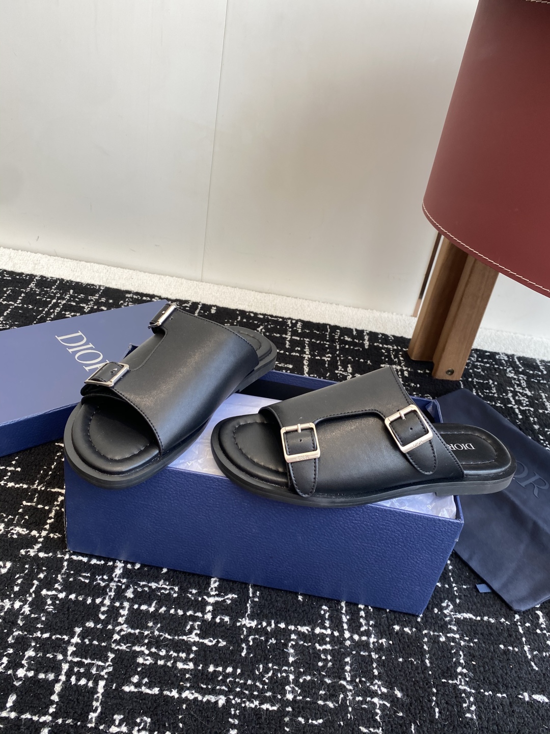 代购级
Dior  25ss 春夏最新款  男士超轻发泡大底 凉拖

夏威夷沙滩运动拖鞋 Angelab