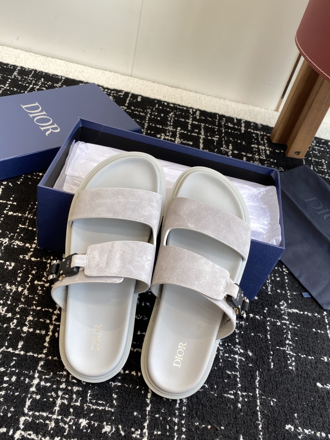 代购级
Dior  25ss 春夏最新款  男士超轻发泡大底 凉拖

夏威夷沙滩运动拖鞋 Angelab