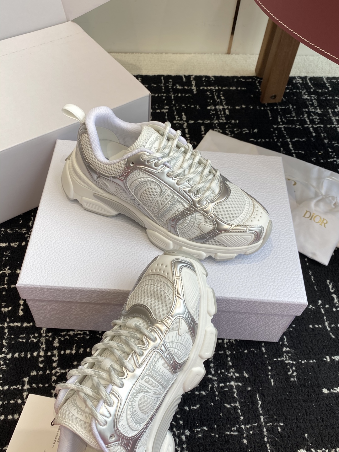 东莞代购级（⚠️官网同步✈️盒包装）
Dior 明星款25ss 主推爆品 全新发售的迪奥 Dior Ch