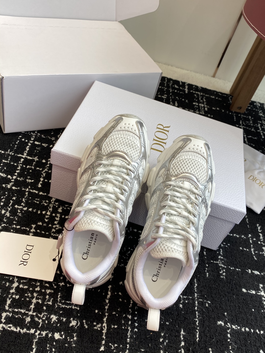 东莞代购级（⚠️官网同步✈️盒包装）
Dior 明星款25ss 主推爆品 全新发售的迪奥 Dior Ch