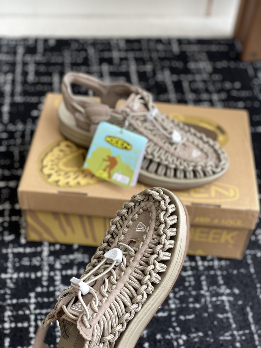 代购级
Keen户外溯溪鞋 莞产原厂级，随着近两年户外活动的火爆

作为户外作业Keen品牌的溯溪鞋就成