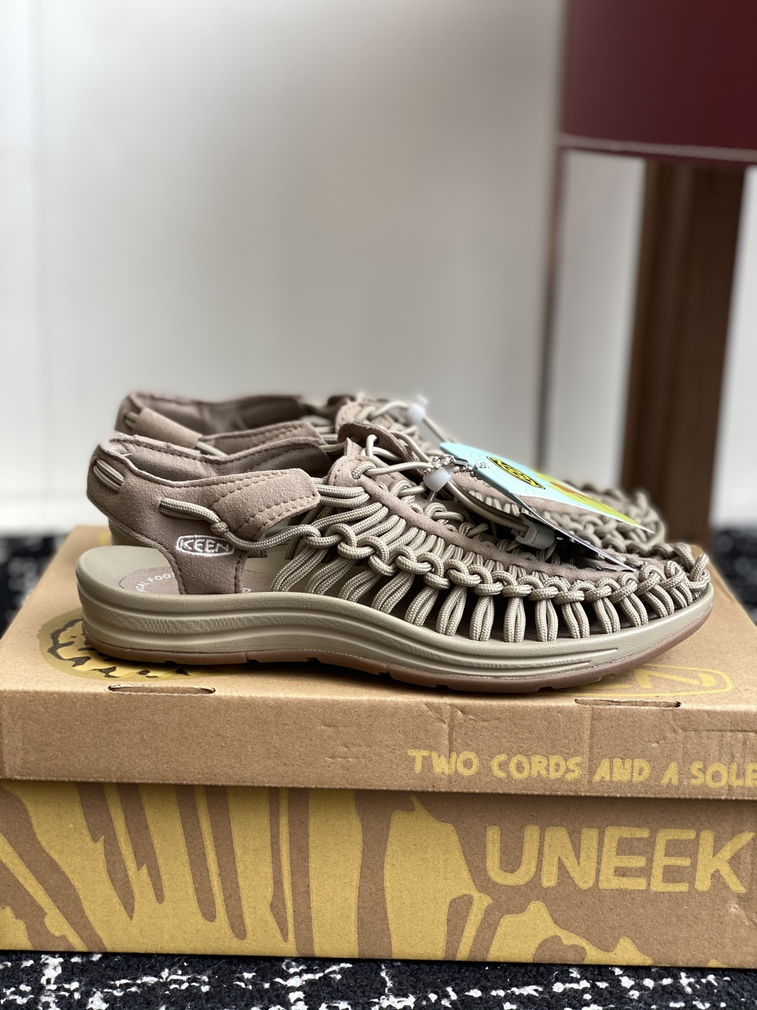 代购级
Keen户外溯溪鞋 莞产原厂级，随着近两年户外活动的火爆

作为户外作业Keen品牌的溯溪鞋就成