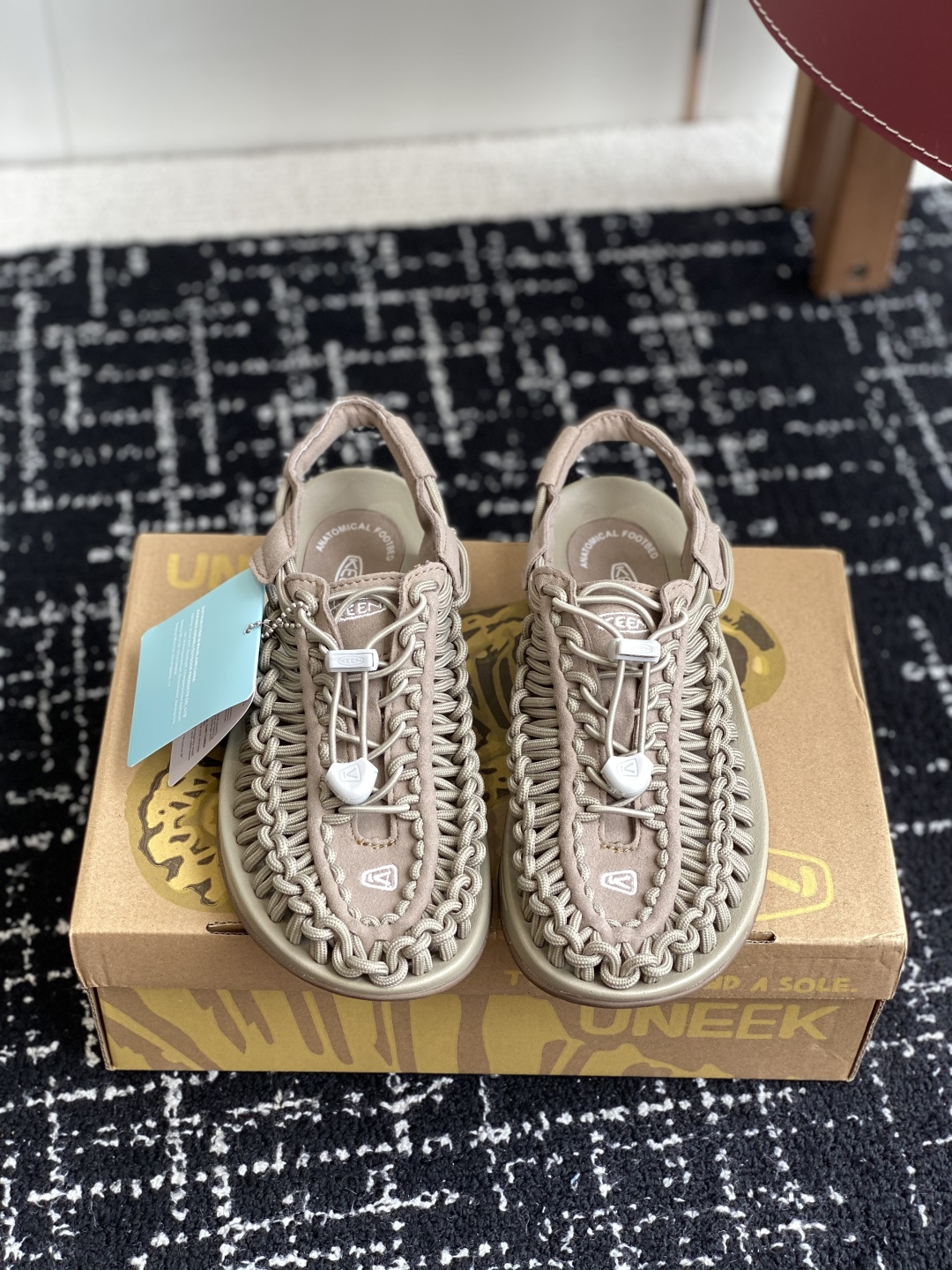 代购级
Keen户外溯溪鞋 莞产原厂级，随着近两年户外活动的火爆

作为户外作业Keen品牌的溯溪鞋就成