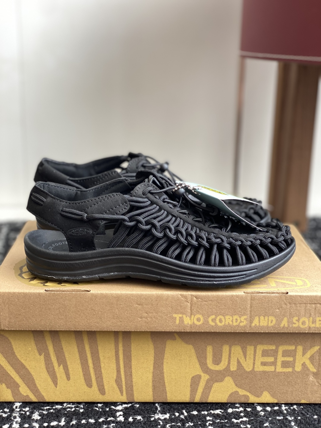 代购级
Keen户外溯溪鞋 莞产原厂级，随着近两年户外活动的火爆

作为户外作业Keen品牌的溯溪鞋就成