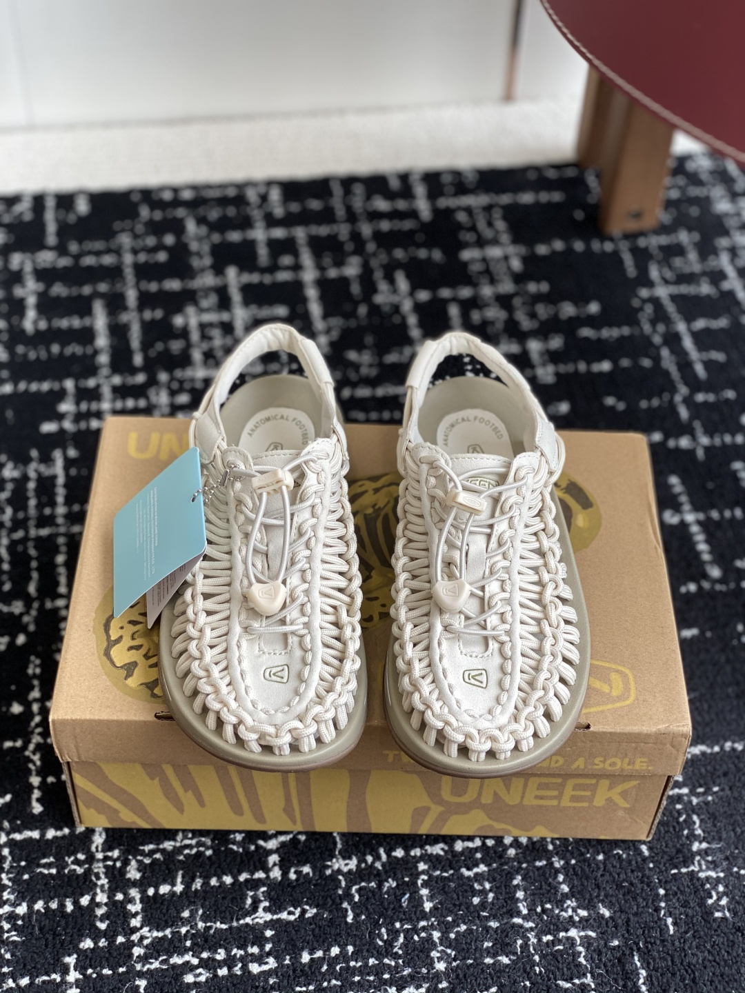 NO:447444,Purchasing grade Keen outdoor straggling shoes are produced in Dongguan. With the popularity of outdoor activities in the past two years, the straggling shoes, as the outdoor operation Keen brand, have become the first choice for many outdoor enthusiasts!  KEEN focuses on the workmanship and material of each pair of shoes, UNEEK is no exception. It seems simple woven structure, but it has a comfortable wearing experience. The overall design conforms to human mechanics Size35 36 37 38 39 40 41 42 43 44 45, casual shoes/sports shoes, sneakers19860909代购级 Keen户外溯溪鞋 莞产原厂级,随着近两年户外活动的火爆 作为户外作业Keen品牌的溯溪鞋就成为了众 户外爱好者的首选！ KEEN注重每一双鞋子的做工和材质,UNEEK也不例外,看似简单的编织结构,却有着合脚舒适的穿着体验,整体设计符合人体力学 Size35 36 37 38 39 40 41 42 43 44 45,休闲鞋/运动鞋,sneakers,Women's Shoes