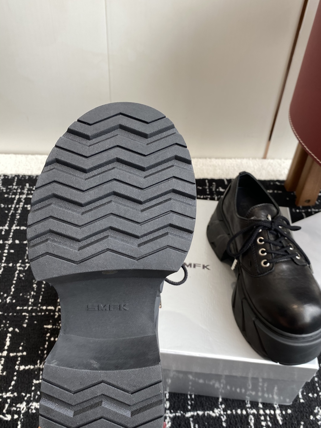 Smfk 小众潮牌 25ss爆款新品 厚底 休闲鞋 德比鞋 短靴 长靴 
爆真的是很耐看越看越喜欢！矮个