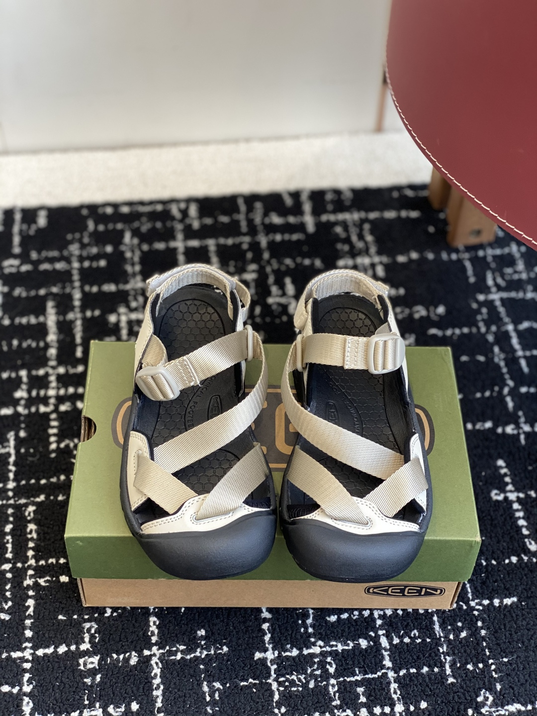 代购级
KEEN 科恩 玛丽珍Jasper 山系户外鞋
日系街头复古风 可以暴走2w步毫无压力！

第一