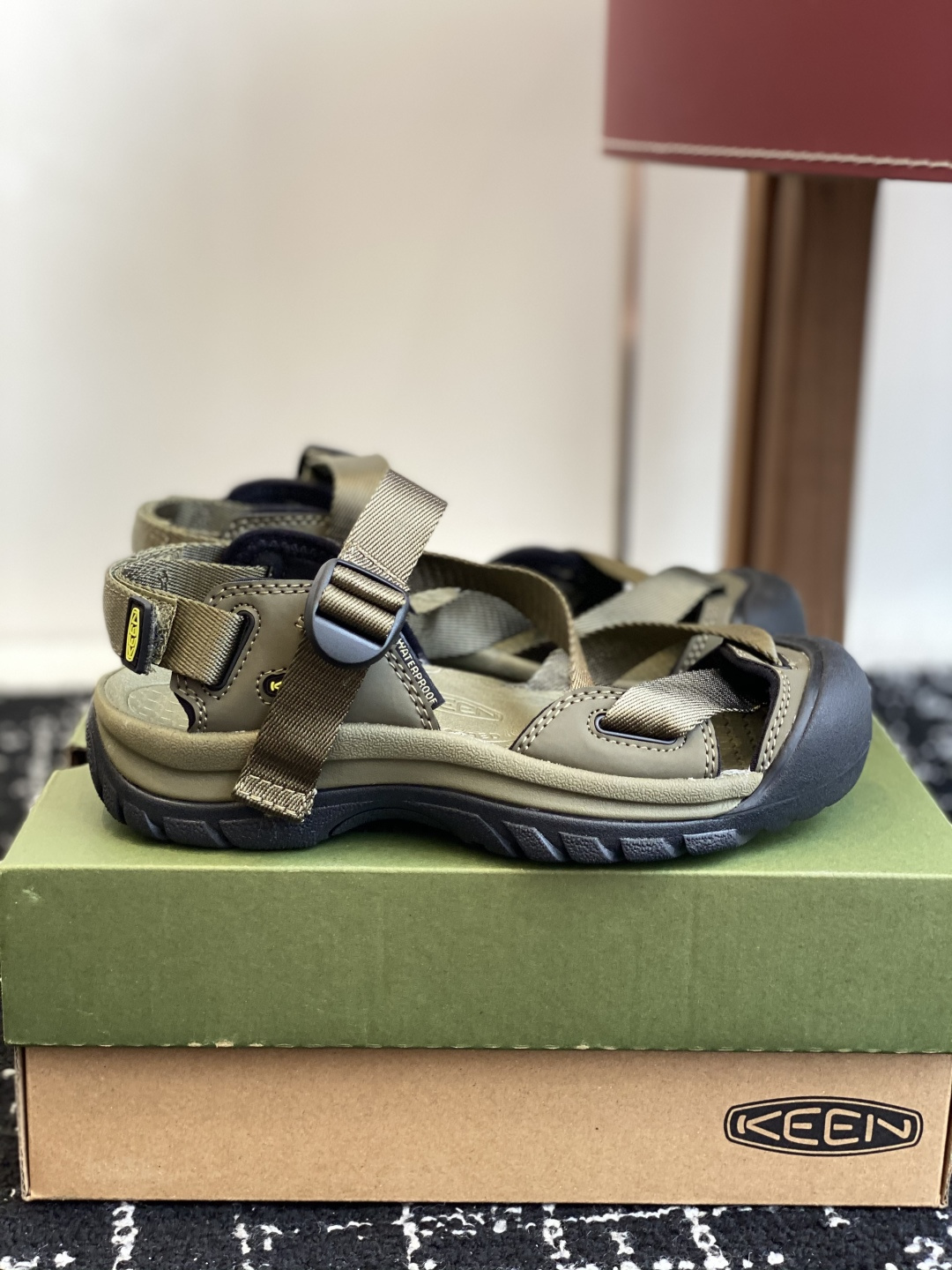 代购级
KEEN 科恩 玛丽珍Jasper 山系户外鞋
日系街头复古风 可以暴走2w步毫无压力！

第一