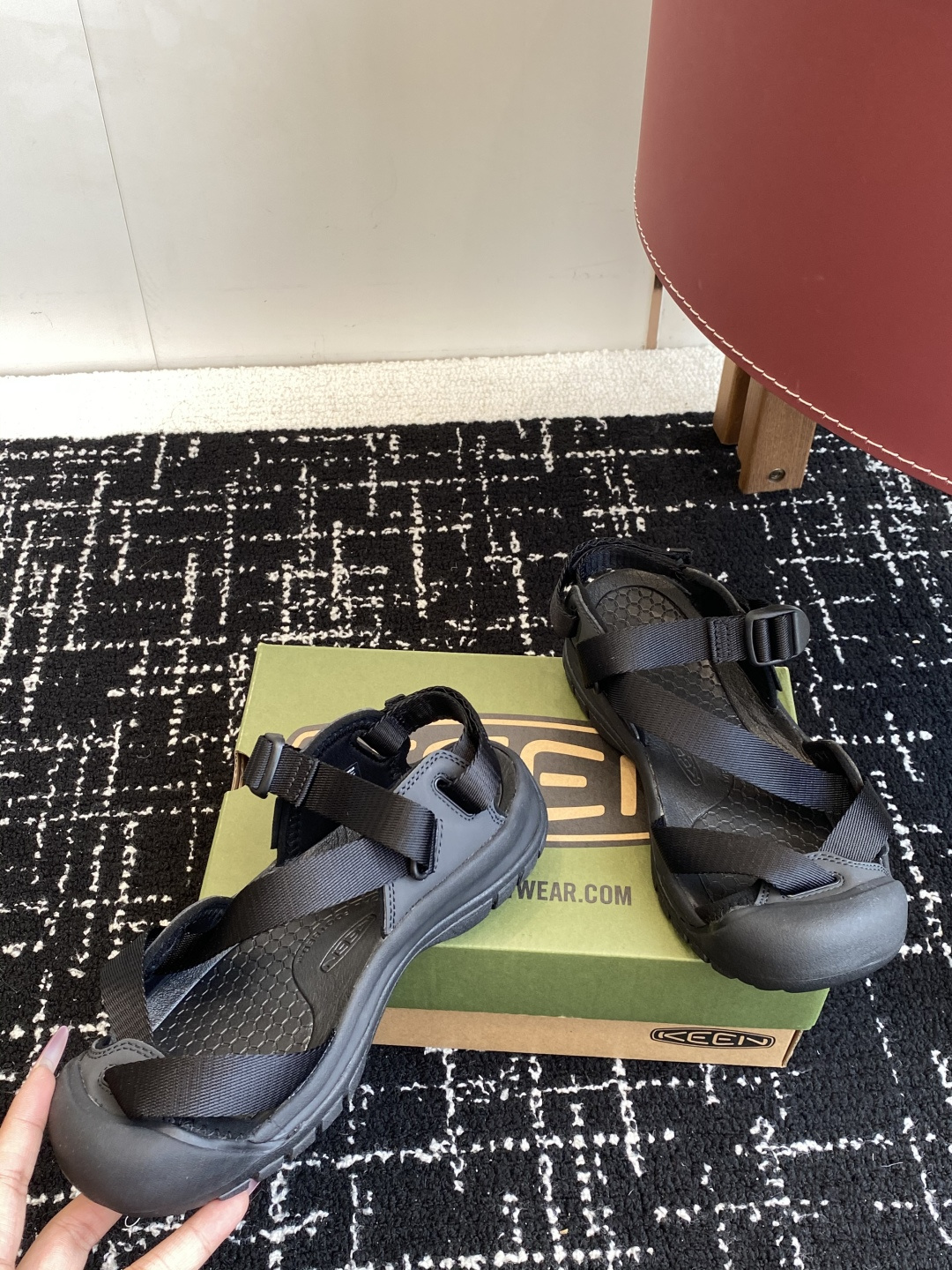 代购级
KEEN 科恩 玛丽珍Jasper 山系户外鞋
日系街头复古风 可以暴走2w步毫无压力！

第一