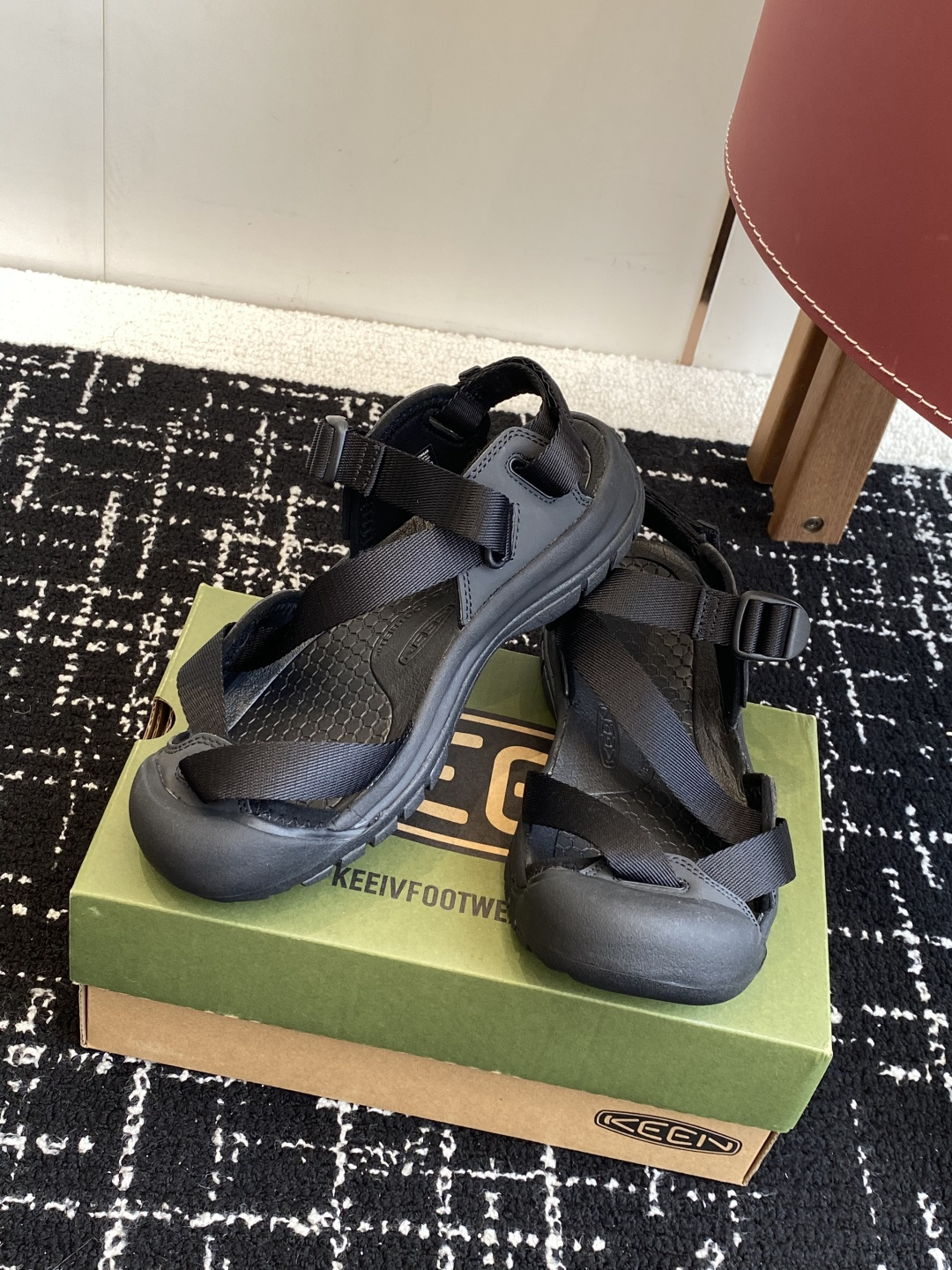 代购级
KEEN 科恩 玛丽珍Jasper 山系户外鞋
日系街头复古风 可以暴走2w步毫无压力！

第一