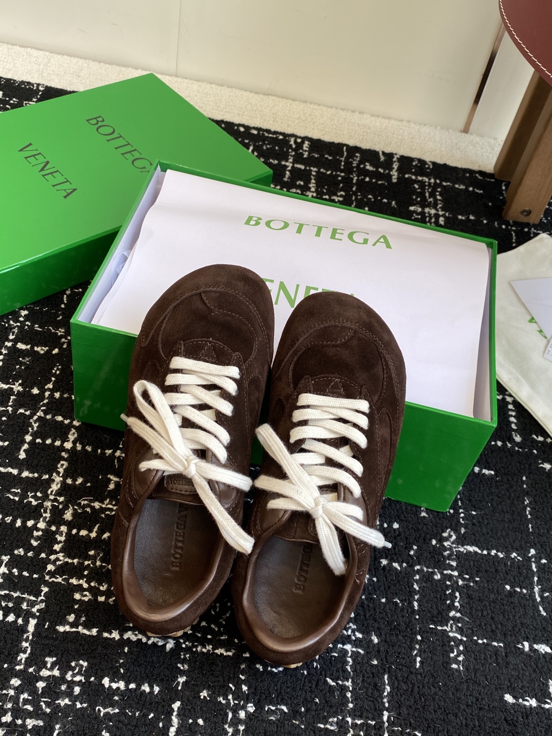 代购级
Bottega Veneta BV葆蝶家 25ss新款 阿甘鞋 德训运动鞋

Sneaker科技