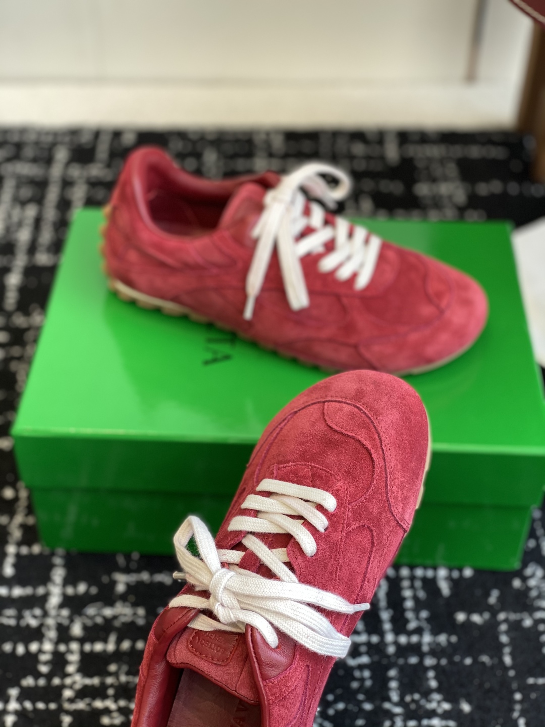 代购级
Bottega Veneta BV葆蝶家 25ss新款 阿甘鞋 德训运动鞋

Sneaker科技