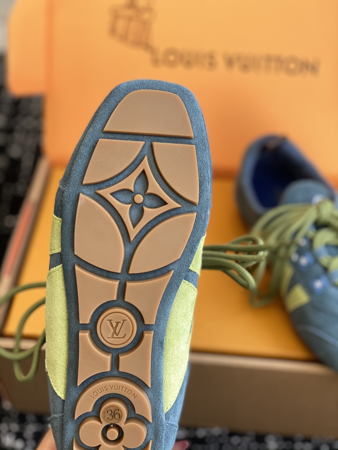 代购级(官网同步✈️盒包装)
Louis Vuitton路易威登驴牌春夏Sneakerina系列 芭蕾运