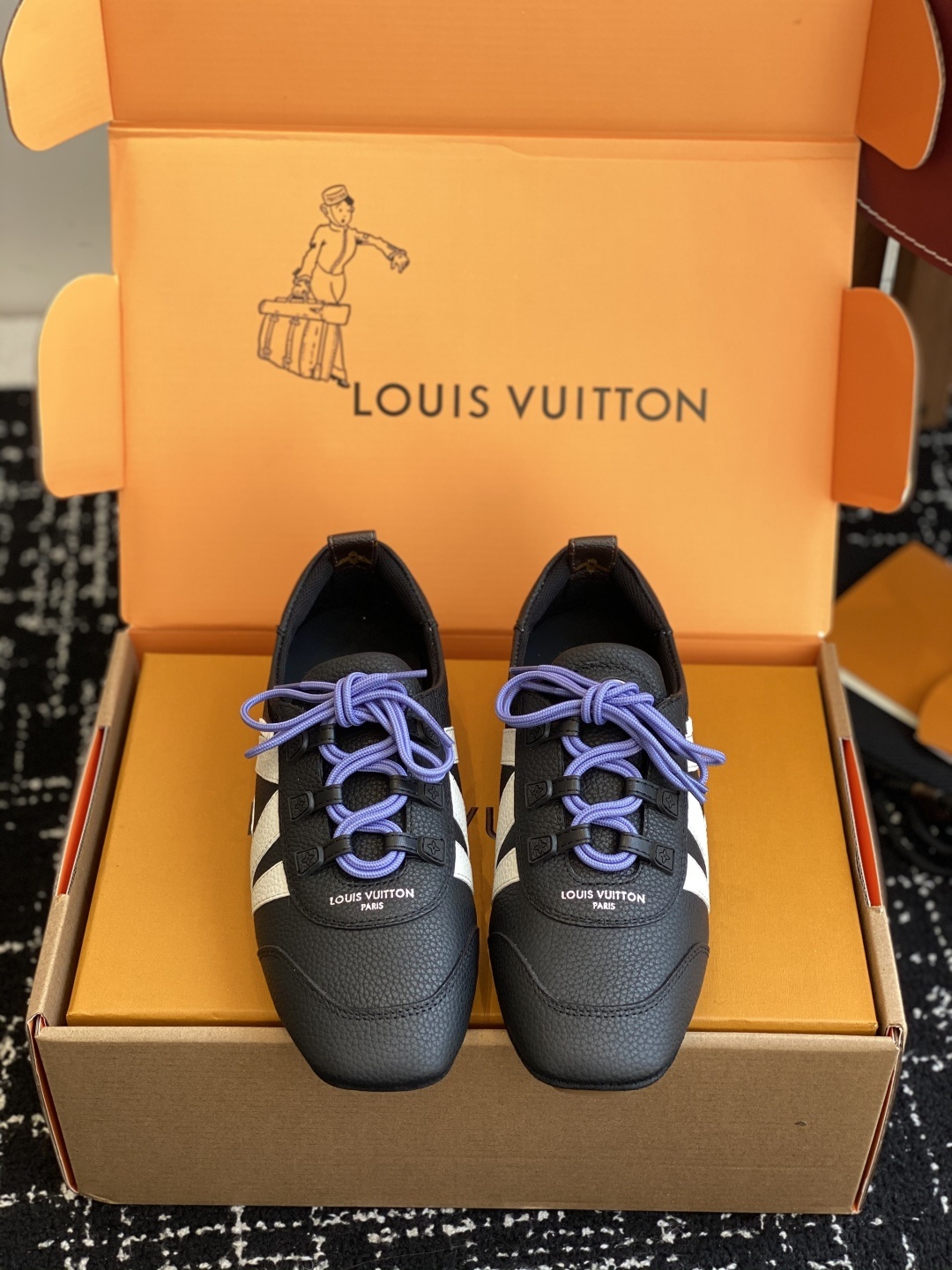 代购级(官网同步✈️盒包装)
Louis Vuitton路易威登驴牌春夏Sneakerina系列 芭蕾运