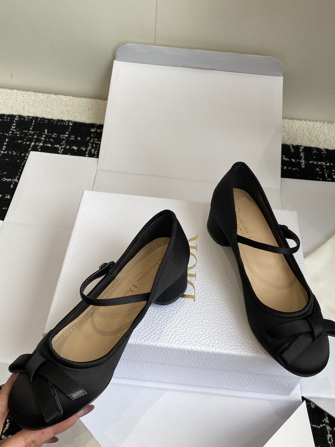 代购级（官网同步飞机盒✈️）
Dior 25ss 早春新品芭蕾舞鞋 新品DIOR 真丝 蝴蝶结 芭蕾舞 