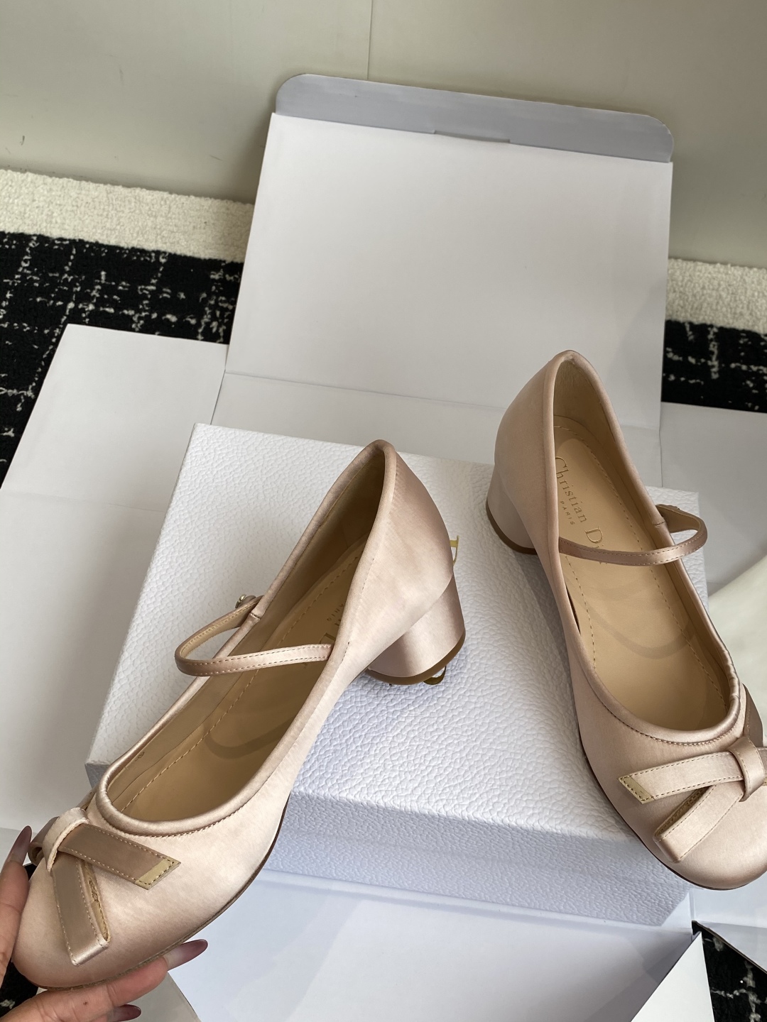 代购级（官网同步飞机盒✈️）
Dior 25ss 早春新品芭蕾舞鞋 新品DIOR 真丝 蝴蝶结 芭蕾舞 