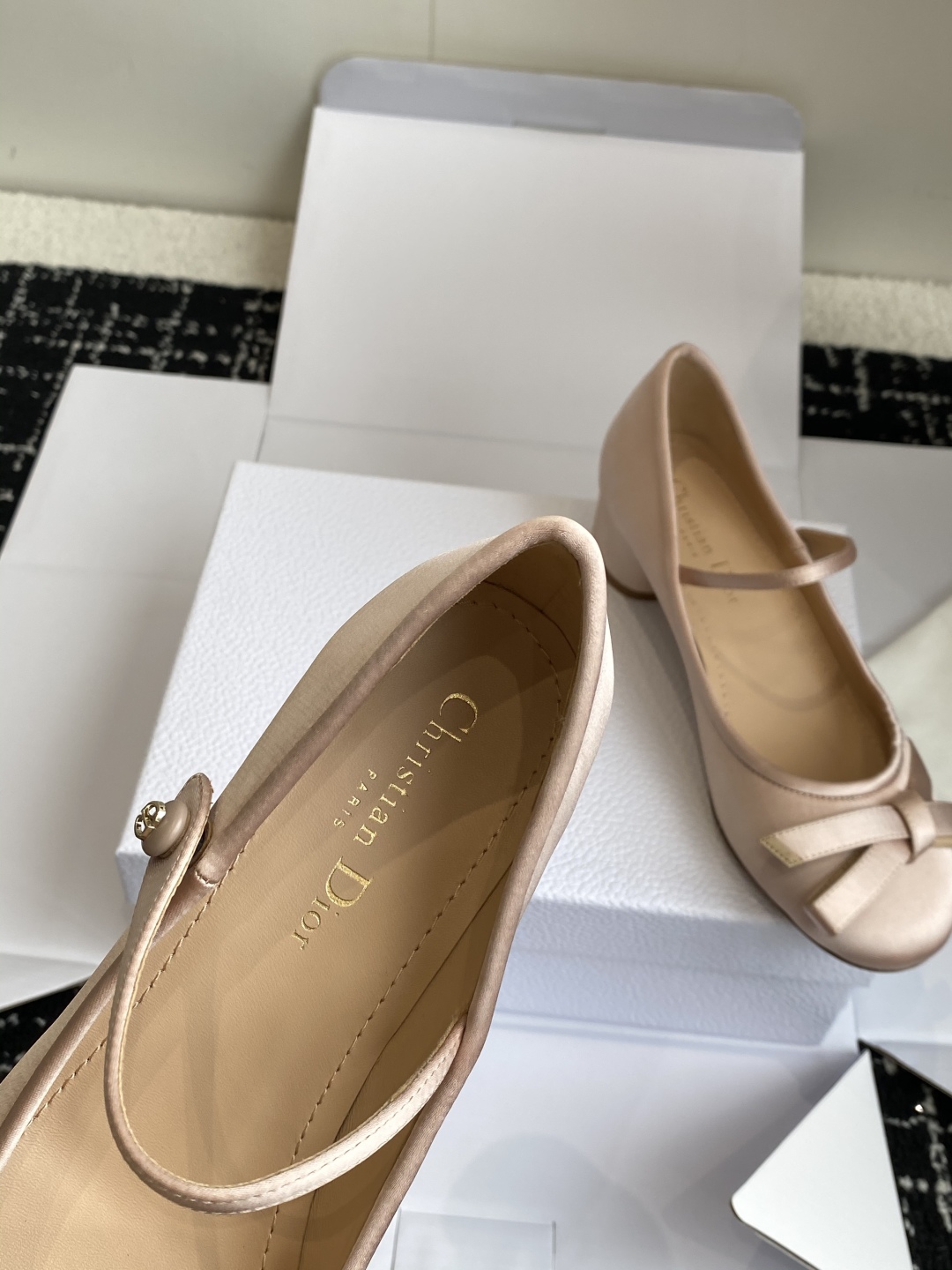 代购级（官网同步飞机盒✈️）
Dior 25ss 早春新品芭蕾舞鞋 新品DIOR 真丝 蝴蝶结 芭蕾舞 