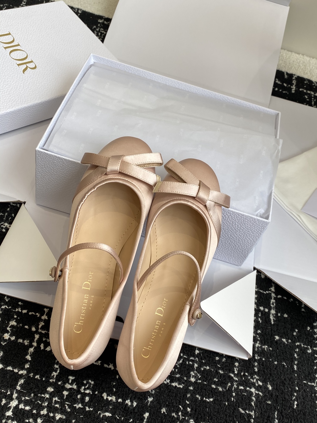 代购级（官网同步飞机盒✈️）
Dior 25ss 早春新品芭蕾舞鞋 新品DIOR 真丝 蝴蝶结 芭蕾舞 