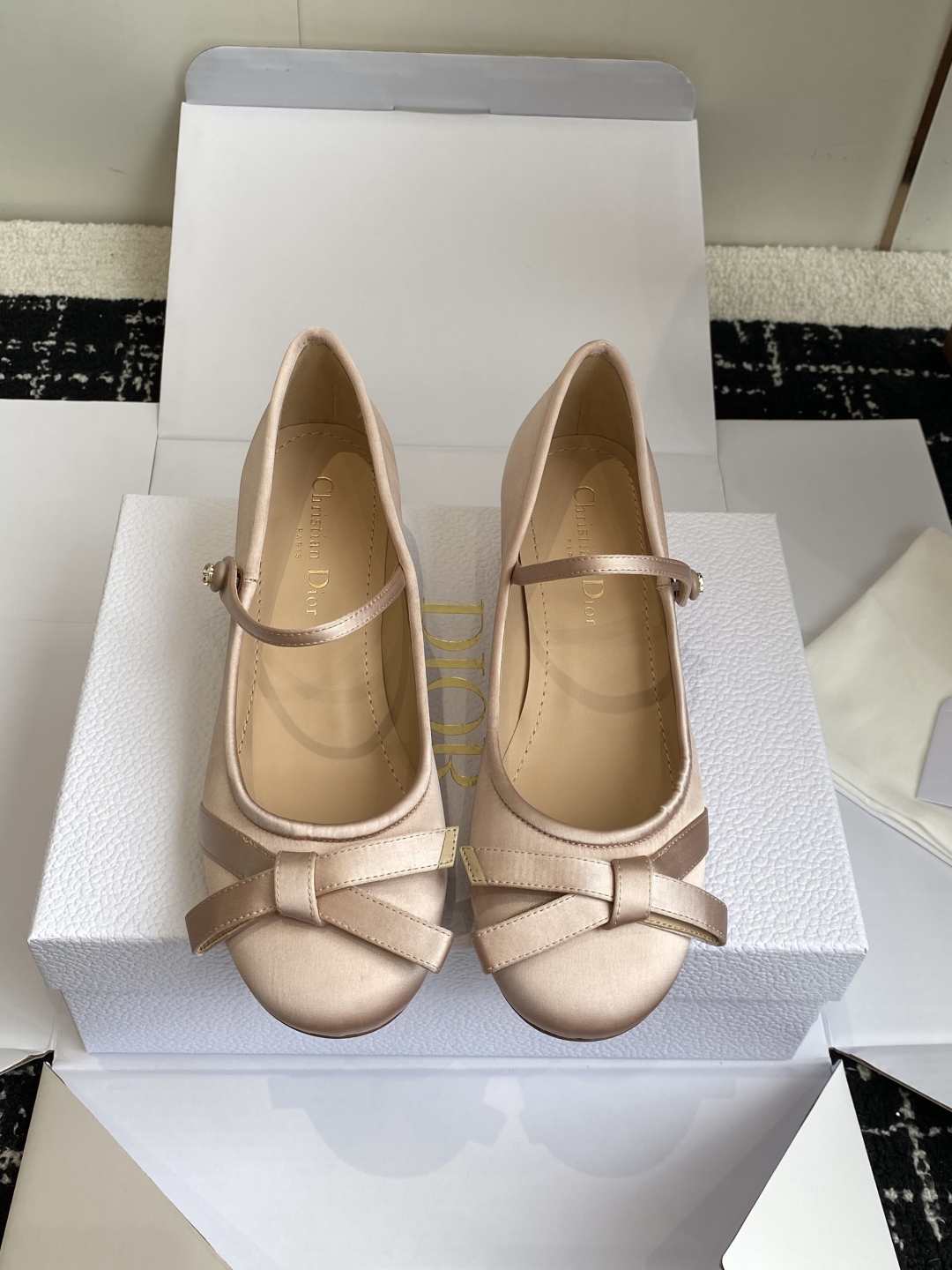 代购级（官网同步飞机盒✈️）
Dior 25ss 早春新品芭蕾舞鞋 新品DIOR 真丝 蝴蝶结 芭蕾舞 