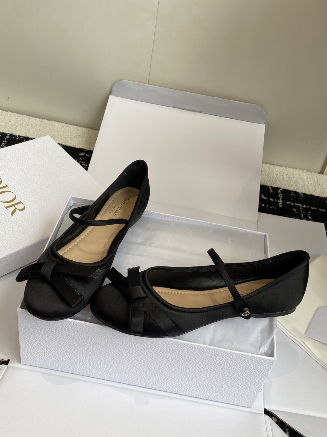 代购级（官网同步飞机盒✈️）
Dior 25ss 早春新品芭蕾舞鞋 新品DIOR 真丝 蝴蝶结 芭蕾舞 
