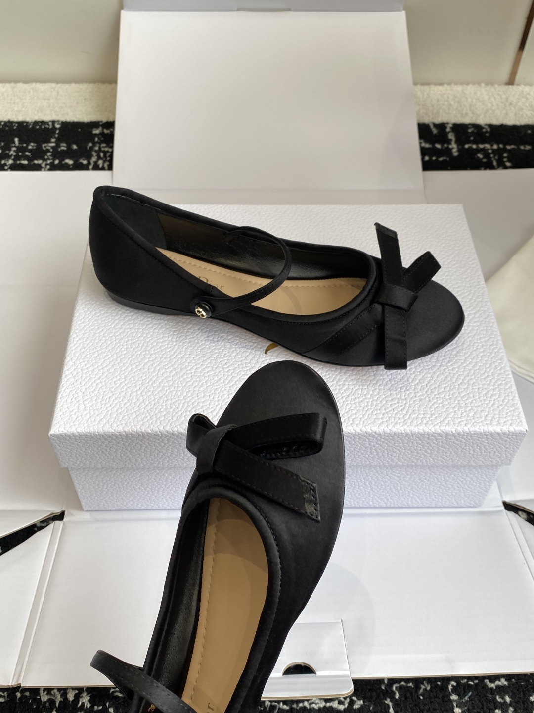 代购级（官网同步飞机盒✈️）
Dior 25ss 早春新品芭蕾舞鞋 新品DIOR 真丝 蝴蝶结 芭蕾舞 