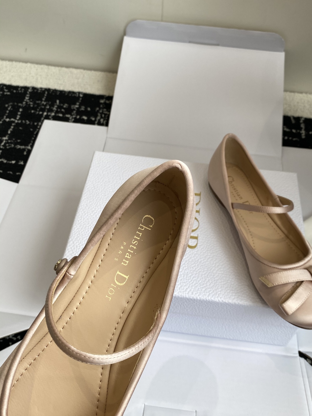 代购级（官网同步飞机盒✈️）
Dior 25ss 早春新品芭蕾舞鞋 新品DIOR 真丝 蝴蝶结 芭蕾舞 