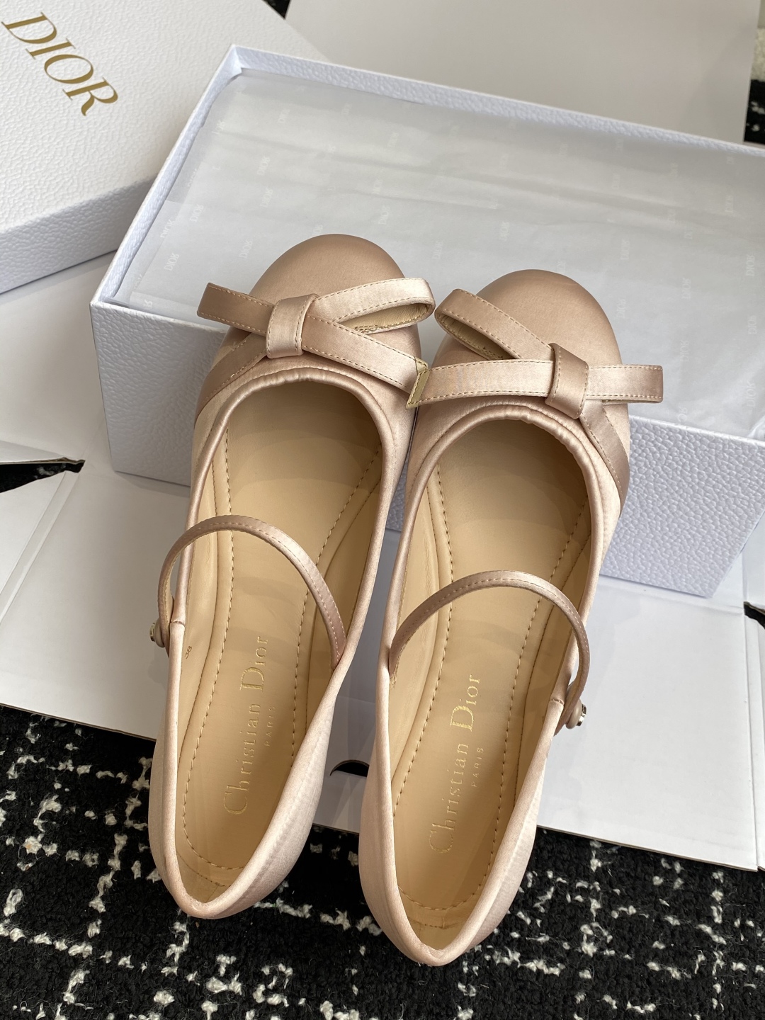 代购级（官网同步飞机盒✈️）
Dior 25ss 早春新品芭蕾舞鞋 新品DIOR 真丝 蝴蝶结 芭蕾舞 