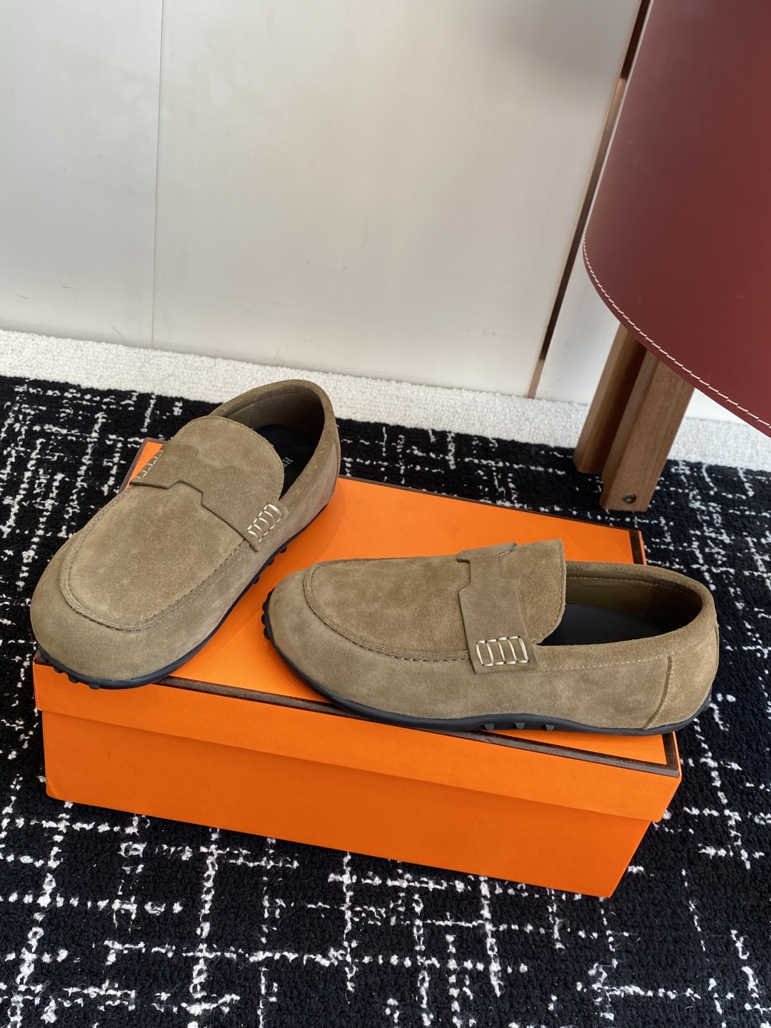 代购级
Hermer/爱马仕 25ss 博肯单鞋 秋冬穿搭必入勃肯单鞋

h经典装饰完全是我的菜 仿佛是