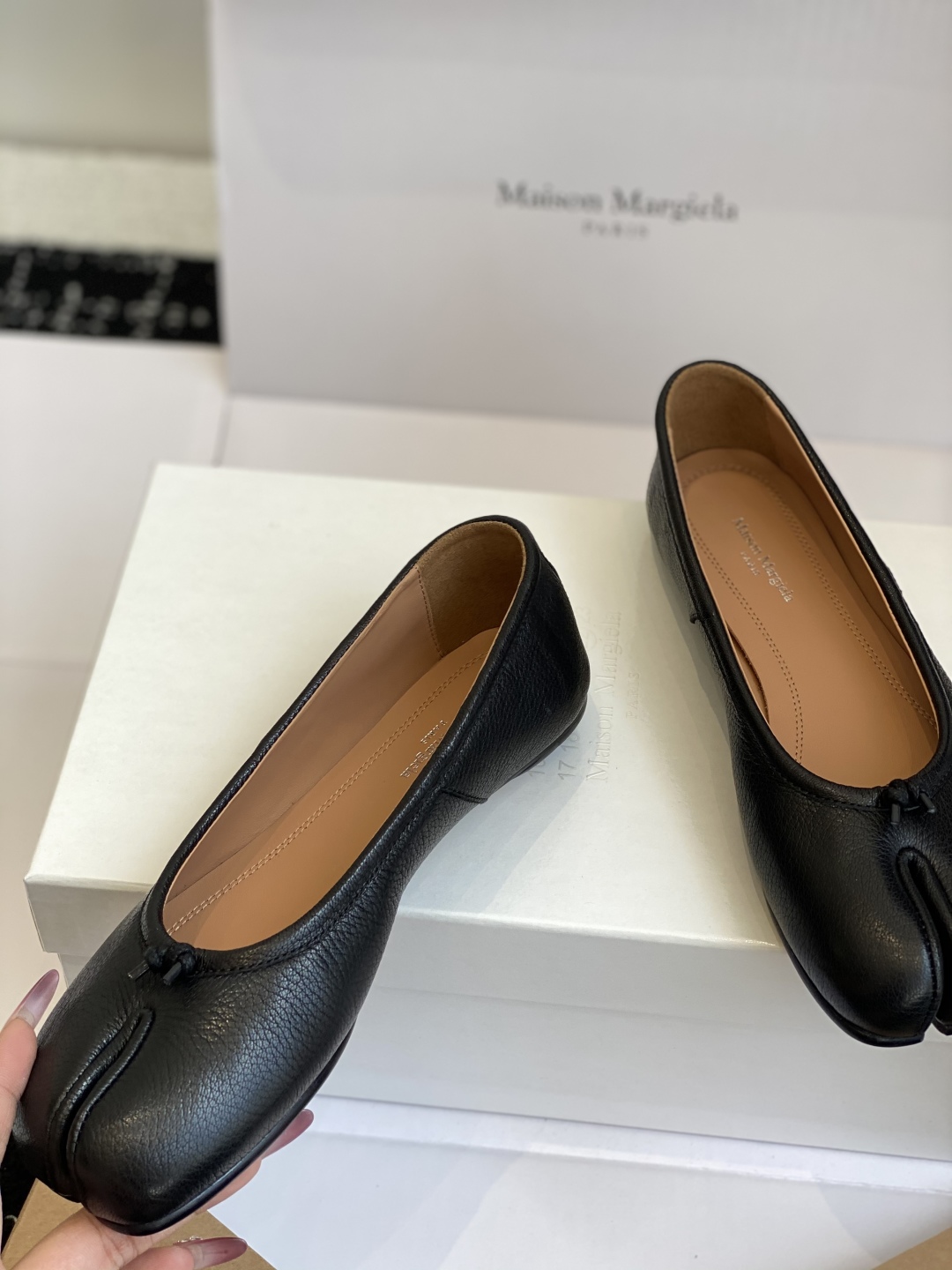 东莞代购级（官网同步✈️盒包装）
Maison Margiela MM6马吉拉 25ss新款 重工马皮水