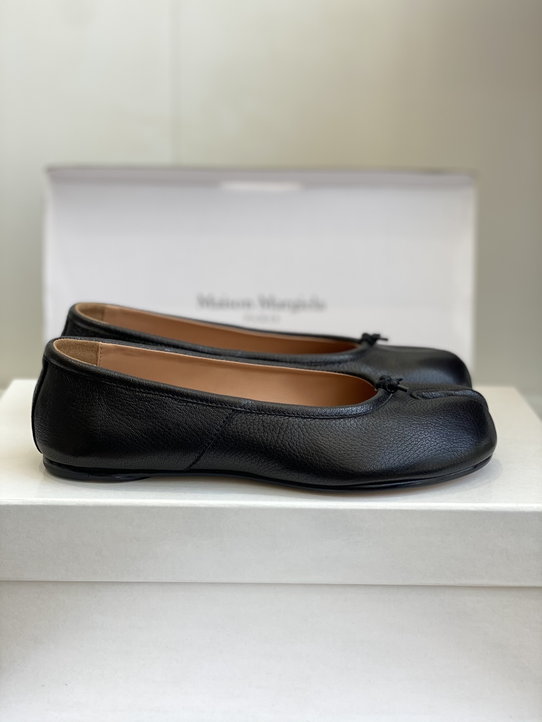 东莞代购级（官网同步✈️盒包装）
Maison Margiela MM6马吉拉 25ss新款 重工马皮水