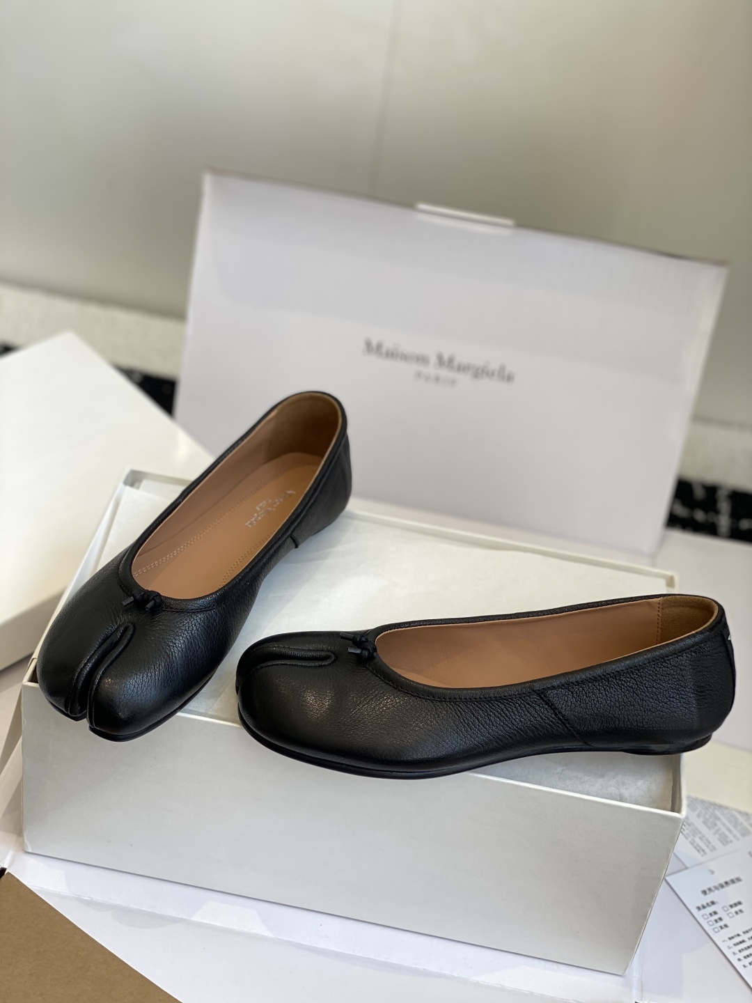 东莞代购级（官网同步✈️盒包装）
Maison Margiela MM6马吉拉 25ss新款 重工马皮水