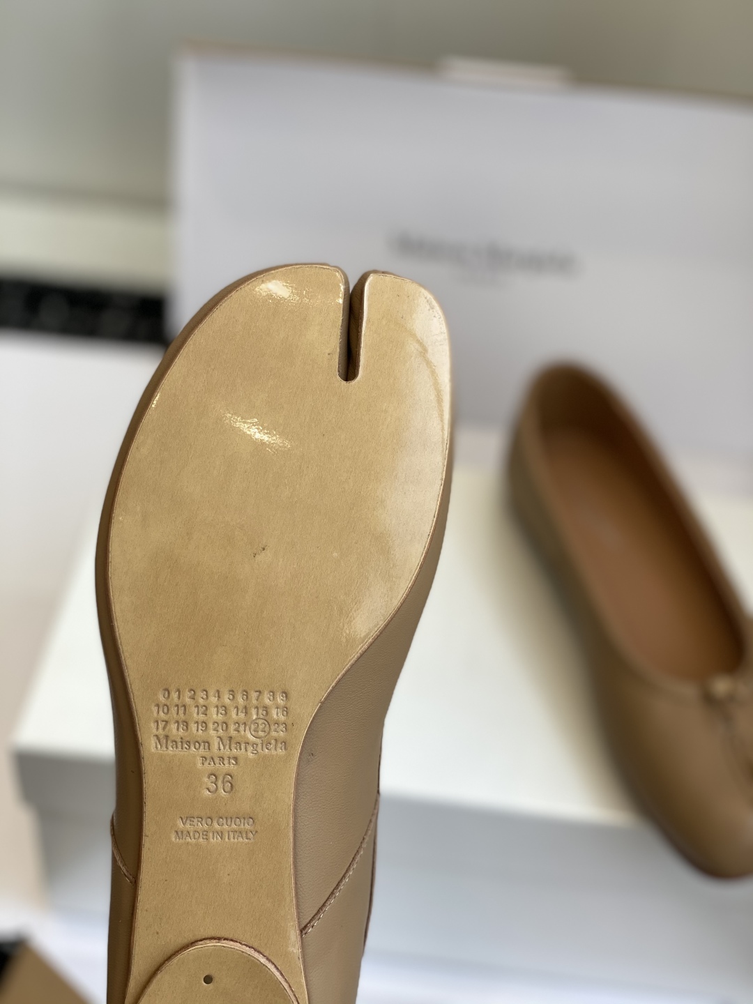 东莞代购级（官网同步✈️盒包装）
Maison Margiela MM6马吉拉 25ss新款 重工马皮水