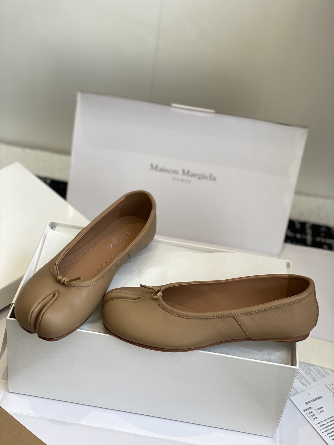 东莞代购级（官网同步✈️盒包装）
Maison Margiela MM6马吉拉 25ss新款 重工马皮水