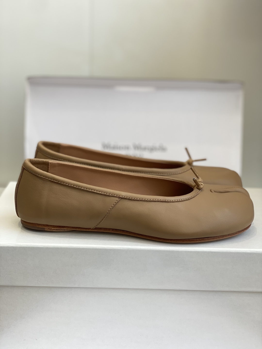 东莞代购级（官网同步✈️盒包装）
Maison Margiela MM6马吉拉 25ss新款 重工马皮水