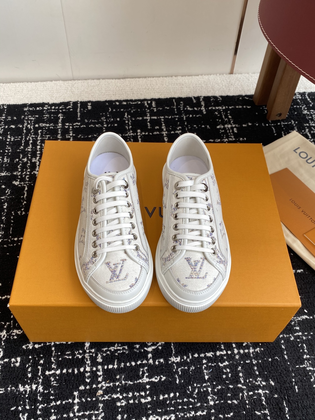 代购级（官网同步✈️盒包装）
Louis Vuitton Lv驴牌25新款Lagoon 运动休闲鞋 帆布