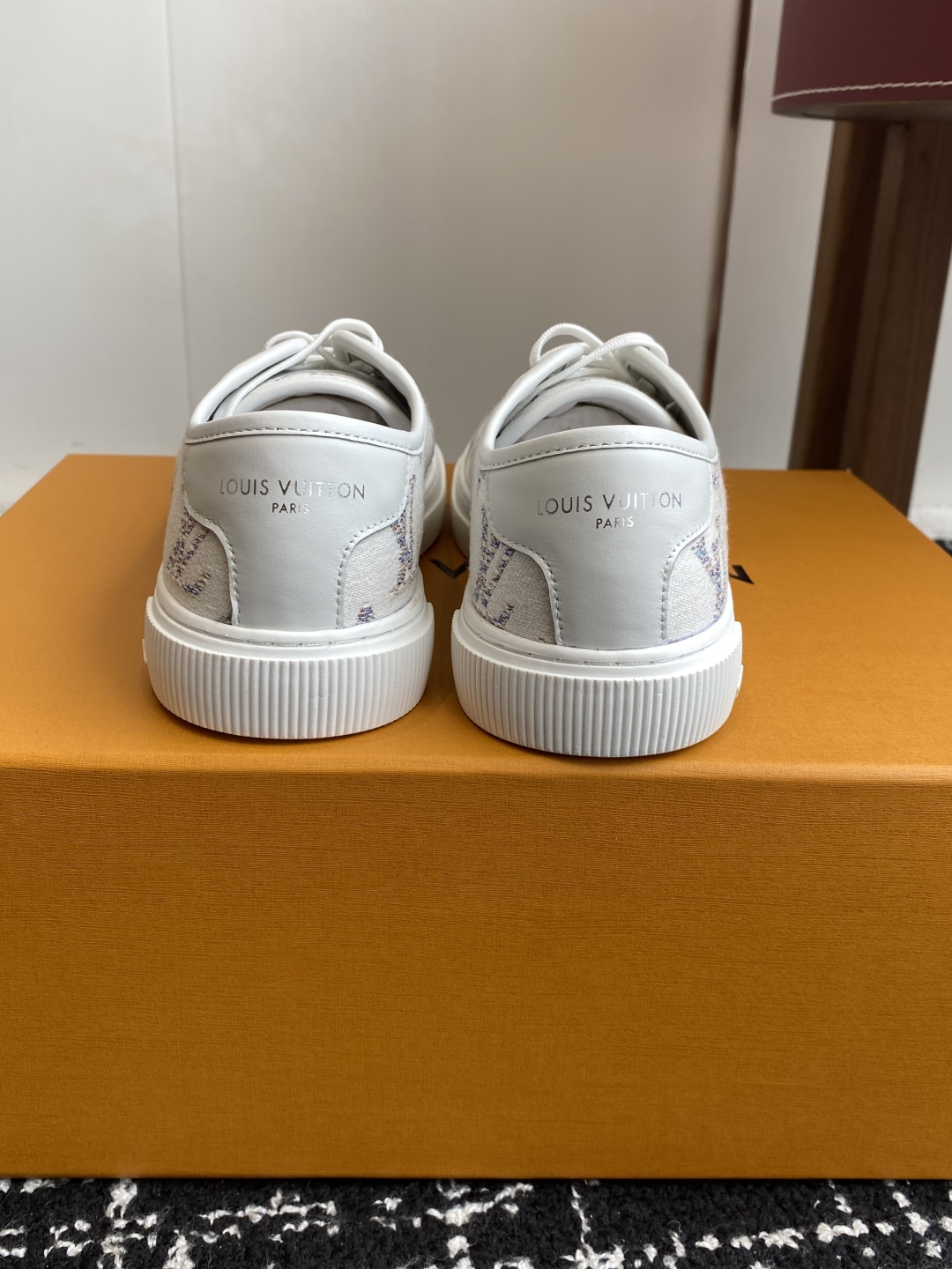 代购级（官网同步✈️盒包装）
Louis Vuitton Lv驴牌25新款Lagoon 运动休闲鞋 帆布