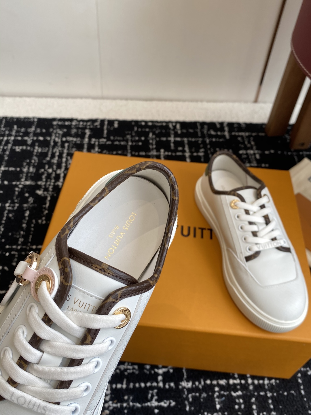 代购级（官网同步✈️盒包装）
Louis Vuitton Lv驴牌25新款Lagoon 运动休闲鞋 帆布