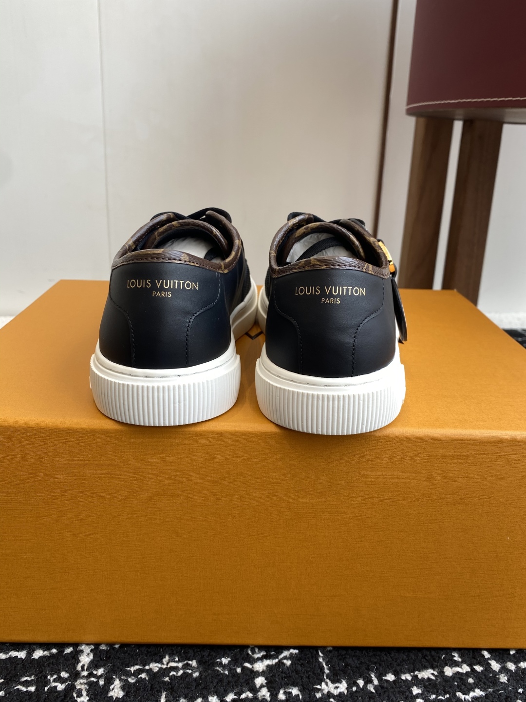 代购级（官网同步✈️盒包装）
Louis Vuitton Lv驴牌25新款Lagoon 运动休闲鞋 帆布