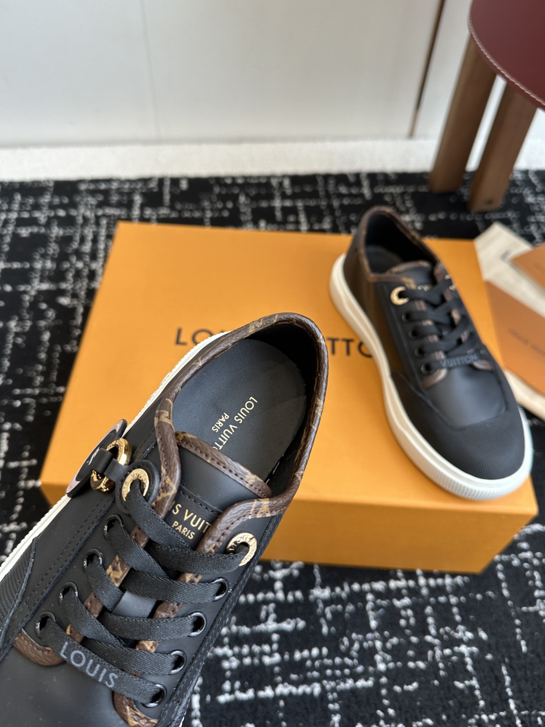 代购级（官网同步✈️盒包装）
Louis Vuitton Lv驴牌25新款Lagoon 运动休闲鞋 帆布