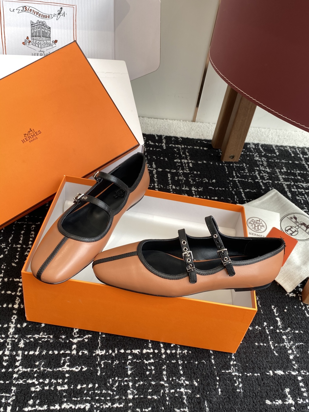 东莞代购级（官网同步✈️飞机盒包装）
爱马仕Hermes 25ss 春夏新品 玛丽珍无疑是近年来爆火 的